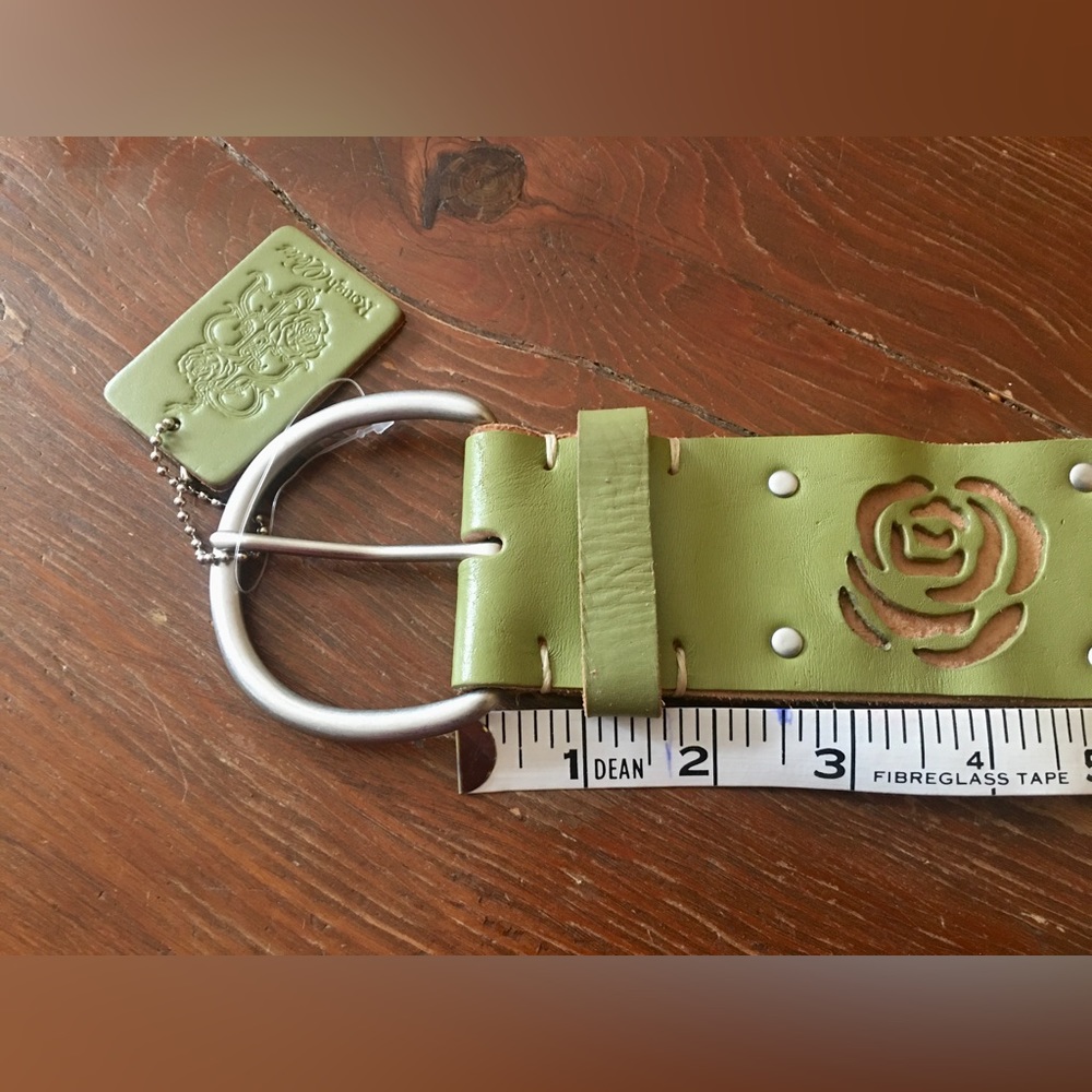 Gorgeous NEW “ROUGH ROSES’ handmade leather belt - Picture 8 of 9